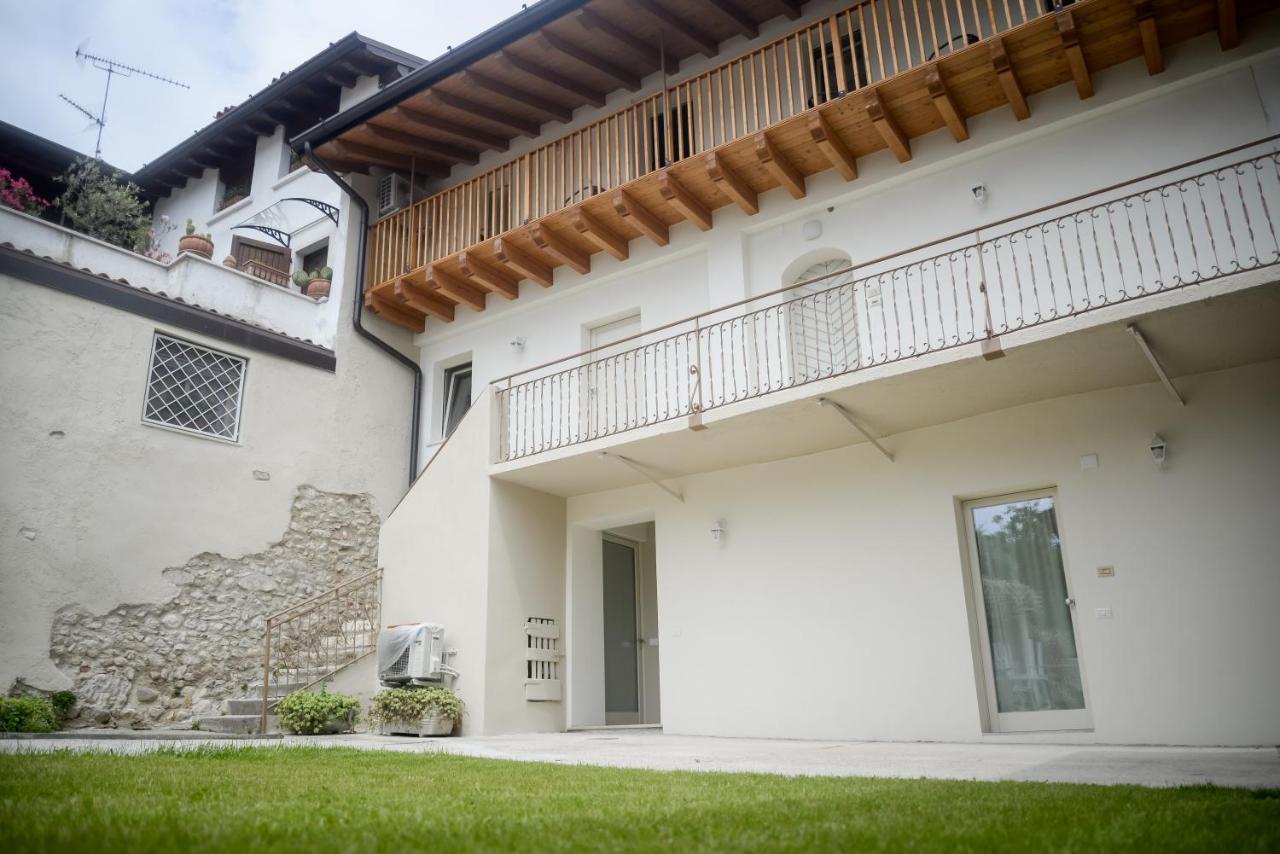 La Corte Dell'Elmo Salò Exterior foto